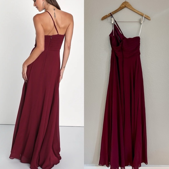 NWOT Extraordinary Elegance Burgundy Pleated One-Shoulder Maxi Dress - Picture 3 of 6